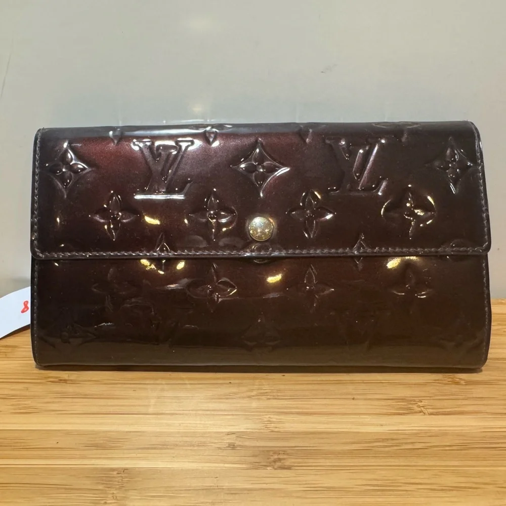 Louis Vuitton Vernis Amarante Wallet - Picture 3 of 12
